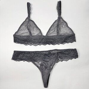 NWT JENNA LEIGH Lace Lingerie Set Triangle Bra Sz.L Thong Panties Sz.M Gray Sexy